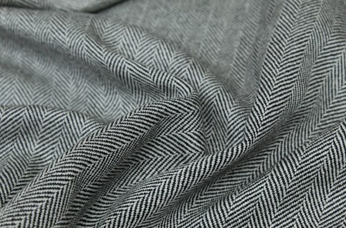 Black / White HB