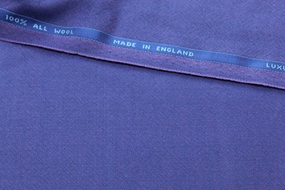 Purple/pink plain